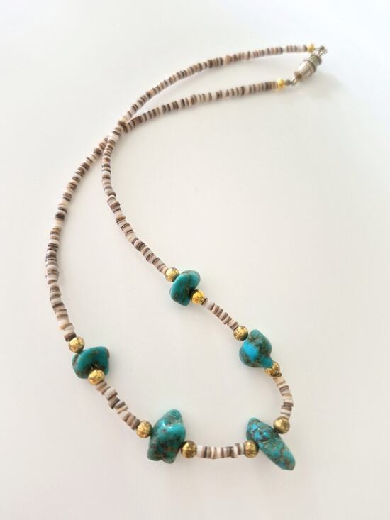 None and/or Unknown Jewelry - Southwest Turquoise Nugget Heishi Shell Bead Choker Necklace